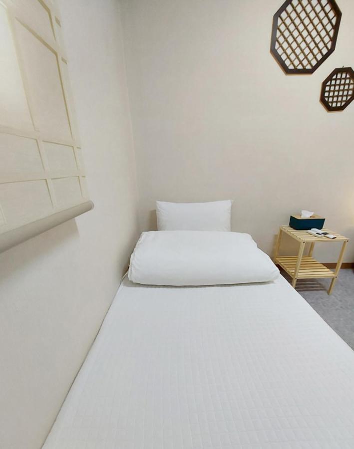 Blau Guesthouse Кёнджу Экстерьер фото