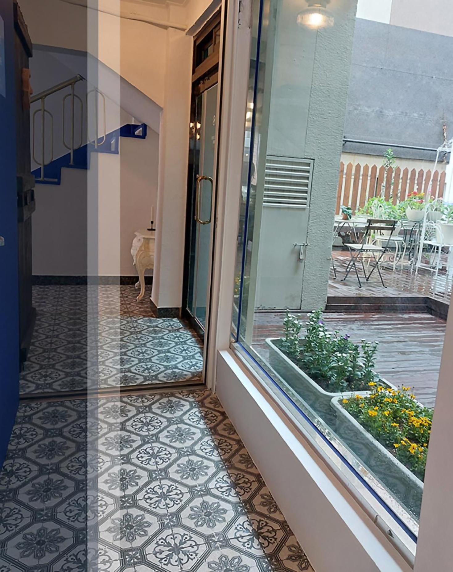Blau Guesthouse Кёнджу Экстерьер фото